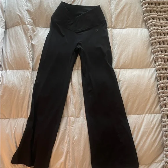 Gymshark Black Activewear Flare Pants. New without tags. Never worn. - Picture 1 of 4